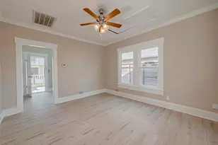 1110 E 24th St, Houston, TX 77009 - Photo 6