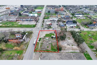 2401 Jensen Drive, Houston, TX 77026 - Photo 8