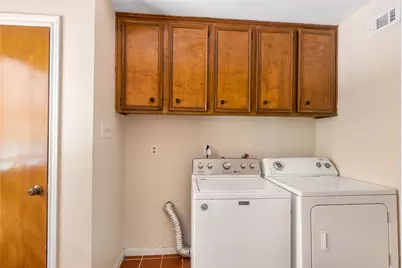 2210 Laurel Hill Drive, Kingwood, TX 77339 - Photo 18