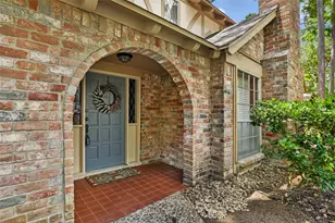 2210 Laurel Hill Dr, Kingwood, TX 77339 - Photo 2
