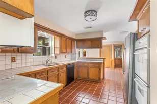 2210 Laurel Hill Dr, Kingwood, TX 77339 - Photo 12