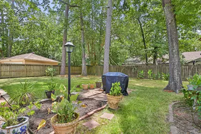 2210 Laurel Hill Drive, Kingwood, TX 77339 - Photo 38