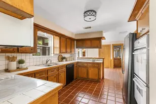 2210 Laurel Hill Dr, Kingwood, TX 77339 - Photo 10