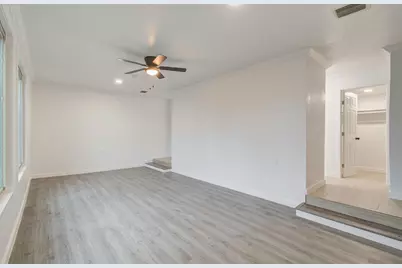 417 Brook Hollow Drive, Conroe, TX 77385 - Photo 12