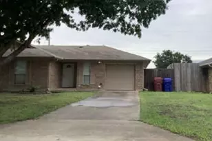 909 Loganwood Dr, Royse City, TX 75189 - Photo 2