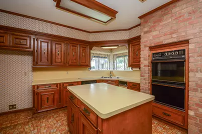16010 Mickleham Drive, Spring, TX 77379 - Photo 10