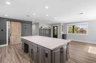 719 Fairfield St, Shoreacres, TX 77571 - Photo 14