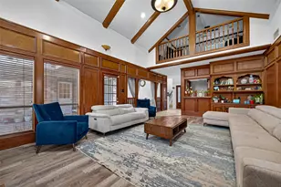 14819 Alderwick Dr, Sugar Land, TX 77498 - Photo 10