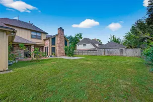 14819 Alderwick Dr, Sugar Land, TX 77498 - Photo 30