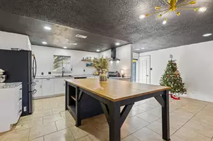 1202 Greenbriar Dr, Huntsville, TX 77340 - Photo 6