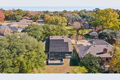 1202 Green Briar Drive, Huntsville, TX 77340 - Photo 40