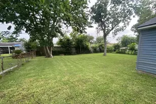 5715 Belmark St, Houston, TX 77033 - Photo 16