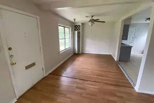 5715 Belmark St, Houston, TX 77033 - Photo 6