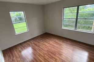 5715 Belmark St, Houston, TX 77033 - Photo 6