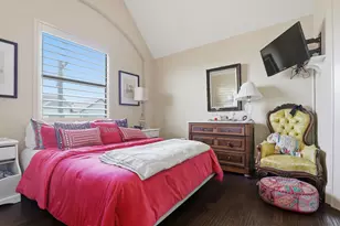 1009 W 24th St, Houston, TX 77008 - Photo 14