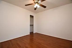 14706 W Bend Dr, Houston, TX 77082 - Photo 22