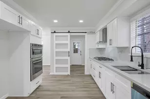 7610 Theisswood Rd, Spring, TX 77379 - Photo 8