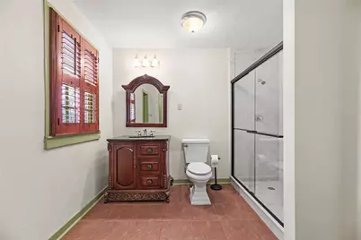 1106 Avenue O, Huntsville, TX 77340 - Photo 12