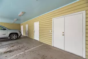 1106 Ave O, Huntsville, TX 77340 - Photo 38