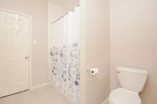 15306 Park Glen Dr, Sugar Land, TX 77498 - Photo 18