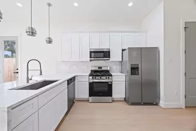 5222 Gold Street #A, Houston, TX 77026 - Photo 8
