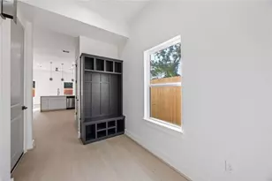 5222 Gold St, Houston, TX 77026 - Photo 4