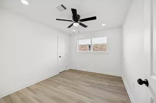 1615 Turtle Creek Dr, Missouri City, TX 77459 - Photo 10