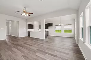 13054 Laura Lake Dr, Willis, TX 77318 - Photo 10