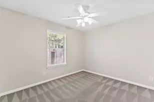 14 N Queenscliff Cir, The Woodlands, TX 77382 - Photo 10