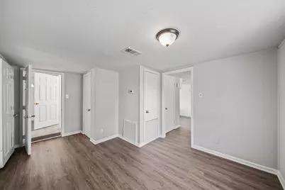 1706 California Street #1/2, Baytown, TX 77520 - Photo 6