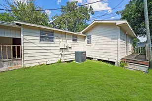 1706 California St, Baytown, TX 77520 - Photo 1