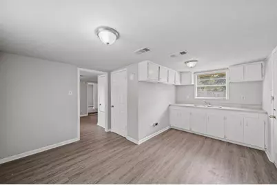 1706 California Street #1/2, Baytown, TX 77520 - Photo 2