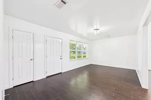 2127 Nell St, Houston, TX 77034 - Photo 2