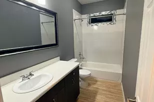 7813 Canal St, Houston, TX 77012 - Photo 10