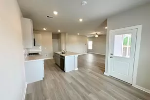 12198 Ridge Top Dr, Conroe, TX 77304 - Photo 8