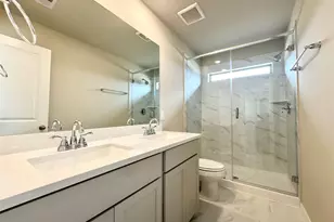 12198 Ridge Top Dr, Conroe, TX 77304 - Photo 14
