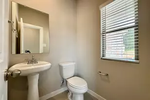 12198 Ridge Top Dr, Conroe, TX 77304 - Photo 10