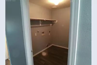 10133 Teneha Drive #A/B, Houston, TX 77033 - Photo 8