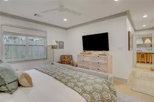 1067 W 42nd St, Houston, TX 77018 - Photo 10