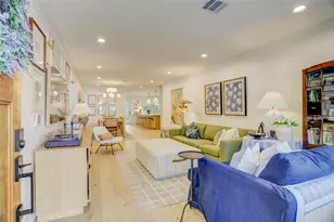 1067 W 42nd St, Houston, TX 77018 - Photo 2