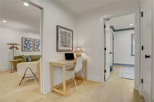 1067 W 42nd St, Houston, TX 77018 - Photo 12