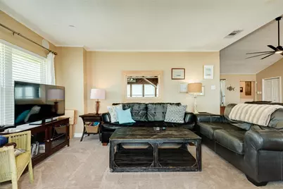16639 Jamaica Beach Road, Jamaica Beach, TX 77554 - Photo 12