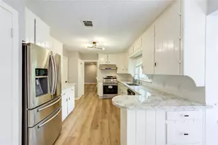 3402 Gannett St, Houston, TX 77025 - Photo 12