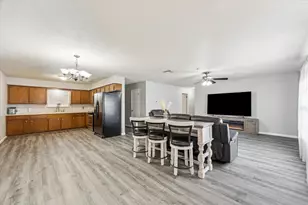 7602 Highland Rd, Santa Fe, TX 77517 - Photo 8