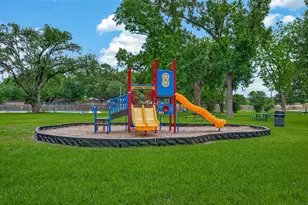9118 Wilcrest Dr, Houston, TX 77099 - Photo 26