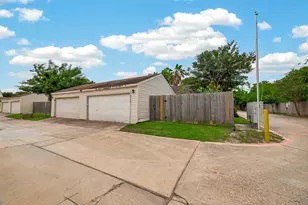 9118 Wilcrest Dr, Houston, TX 77099 - Photo 22