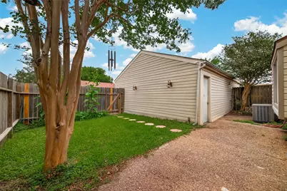 9118 Wilcrest Drive #9118, Houston, TX 77099 - Photo 20