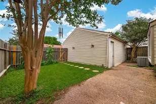 9118 Wilcrest Dr, Houston, TX 77099 - Photo 20