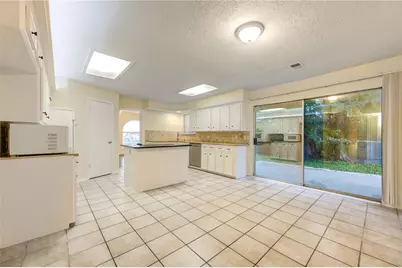 12810 Chaseland Lane, Houston, TX 77077 - Photo 14