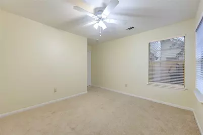 12810 Chaseland Lane, Houston, TX 77077 - Photo 32